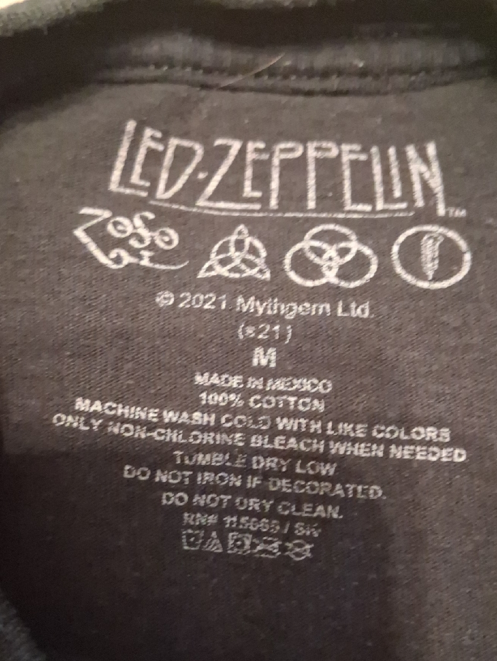 Led Zeppelin 1977 Black Graphic Band Tee. Unisex Size M - Picture 5 of 6